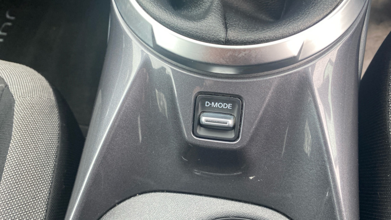 Nissan Juke 1.0 DiG-T 114 N-Connecta 5dr Petrol Hatchback